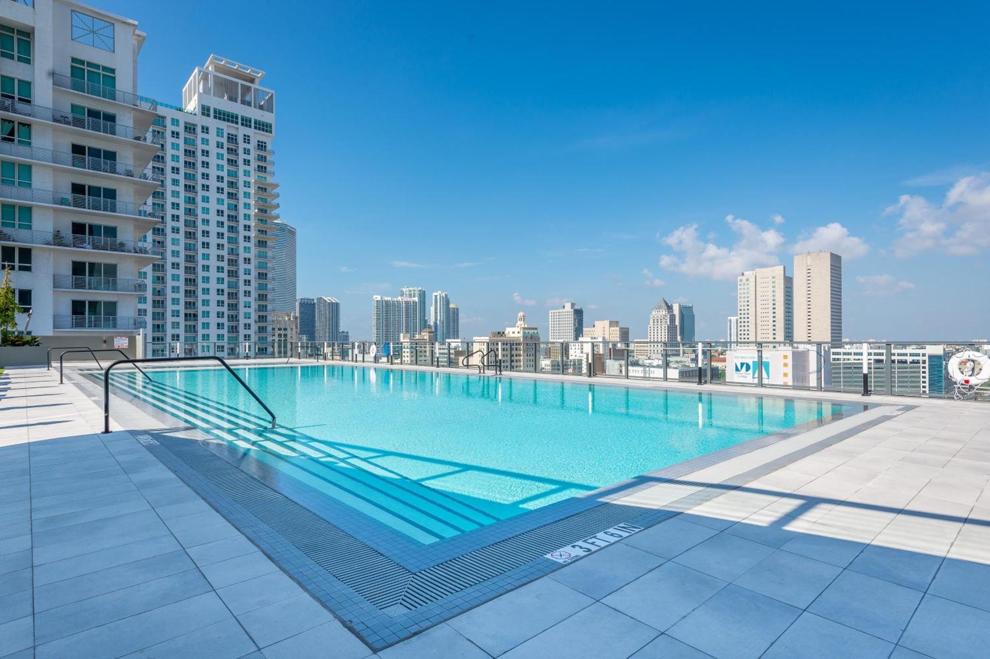 Sentral Alea Miami 아파트 호텔 외부 사진